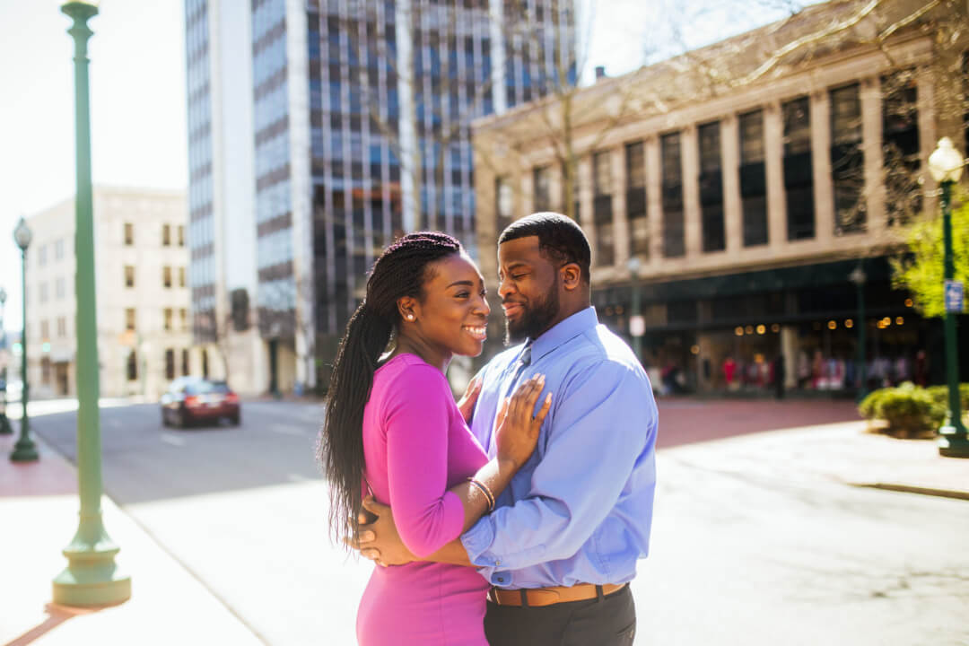 Featured image for “Jarred + Randi // Downtown Charleston Engagement”